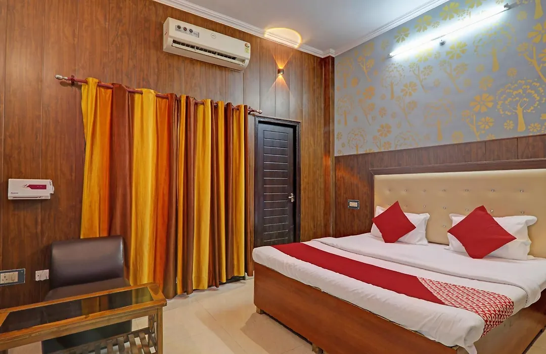 Hotel O Cz Inn-1
