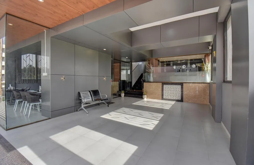 Hotel D Square-1