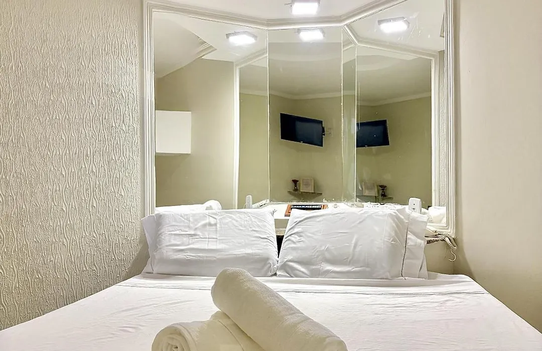 Hotel Paradise-1