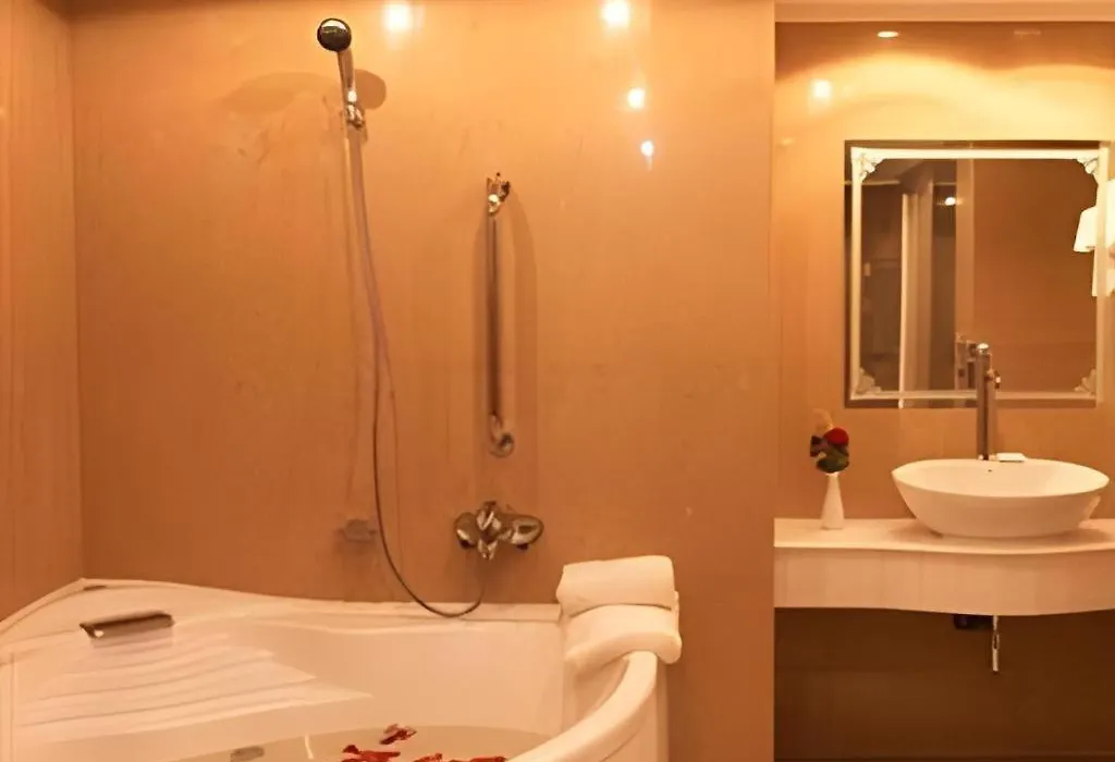 Hotel Ruposhi Bangla-1