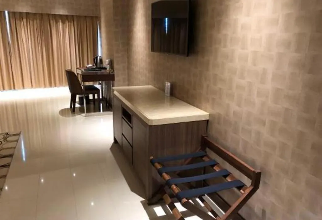 Jai Alai Hotel-1