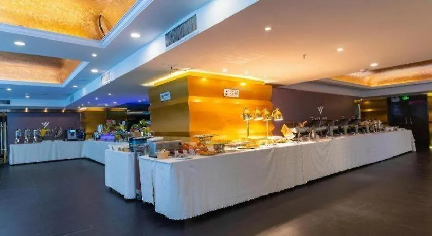 Holiday Inn Express Shenzhen Luohu Port By Ihg-1