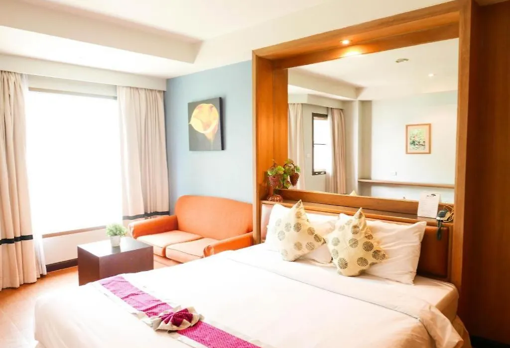 Best Comfort Bangkok Hotel-1