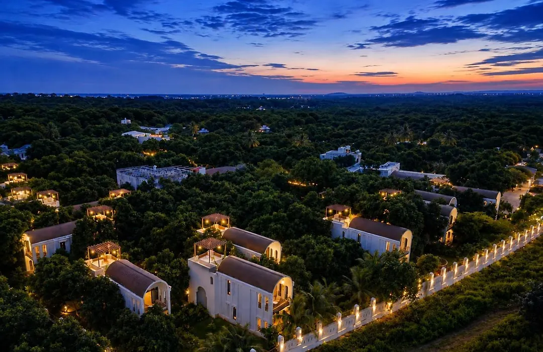 Le Casa Lion Resort A Premium Resort In Sasan Gir-1