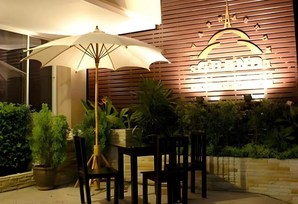 Grand Pinnacle Hotel-1