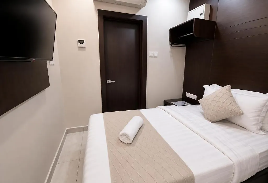 Cathay Hotel-1