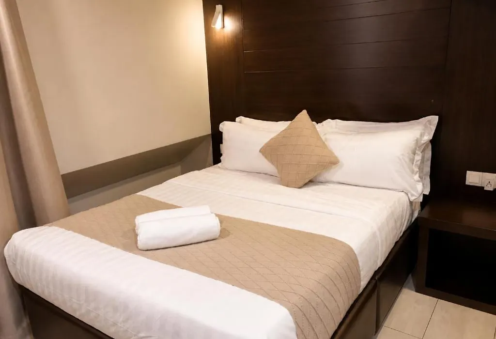 Cathay Hotel-1