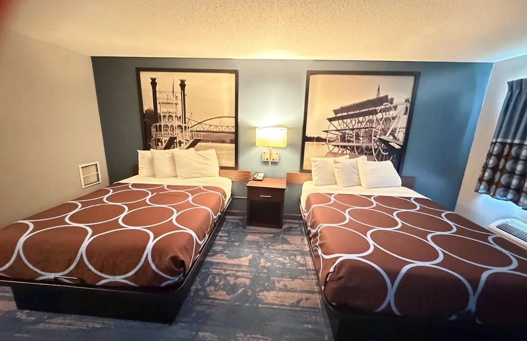 Northwood Inn - Prairie Du Chien-1