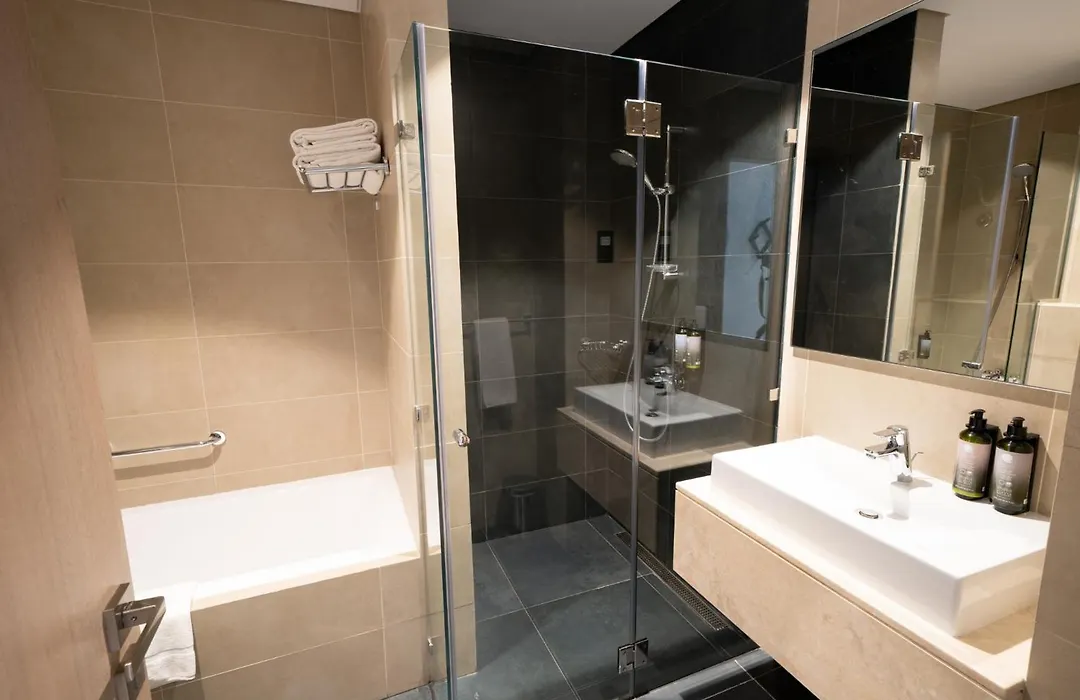 Capital Suites Hotel&Residences-1