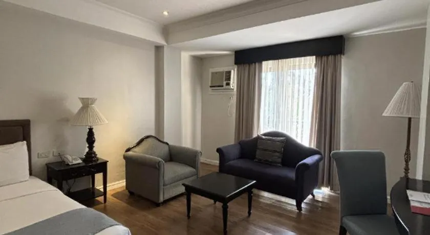 Queen Margarette Hotel-1