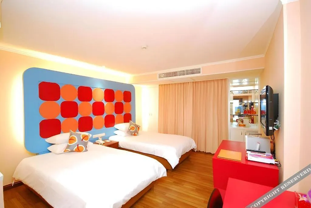 Hip Hotel Bangkok-1