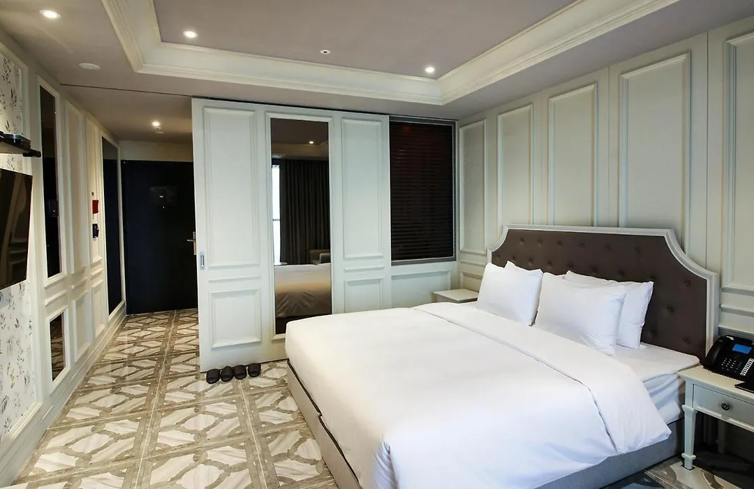 Golden Tulip Ever Yongin Hotel-1
