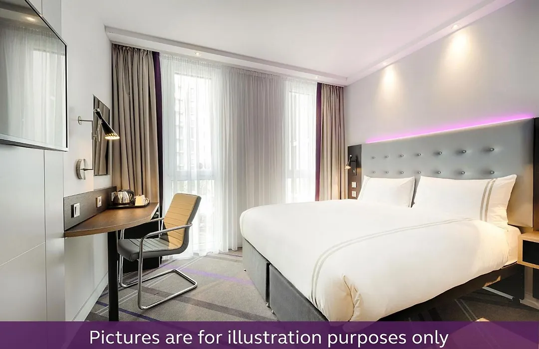 Premier Inn Stuttgart Zuffenhausen-1