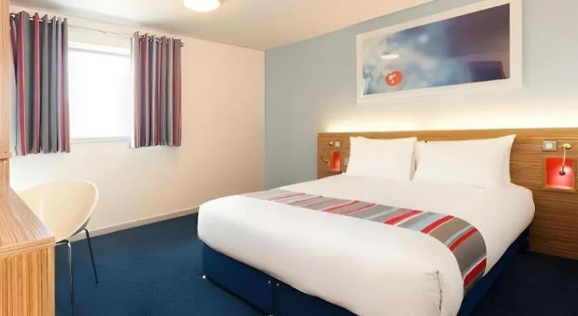 Travelodge Glossop-1