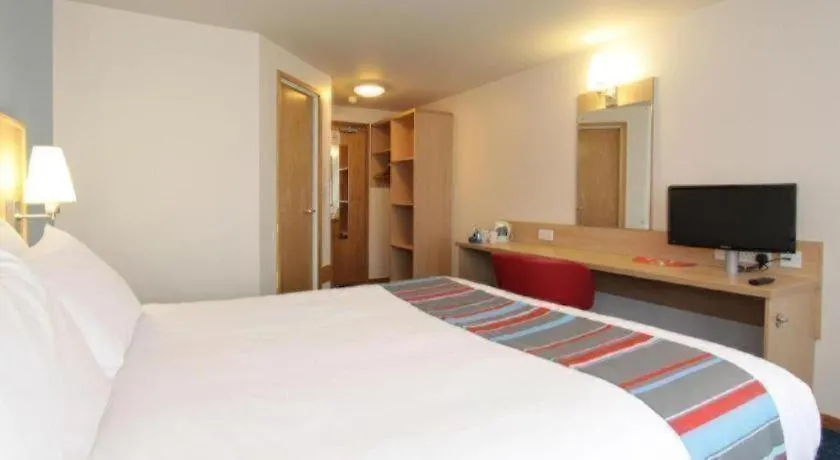Travelodge Harlow-1