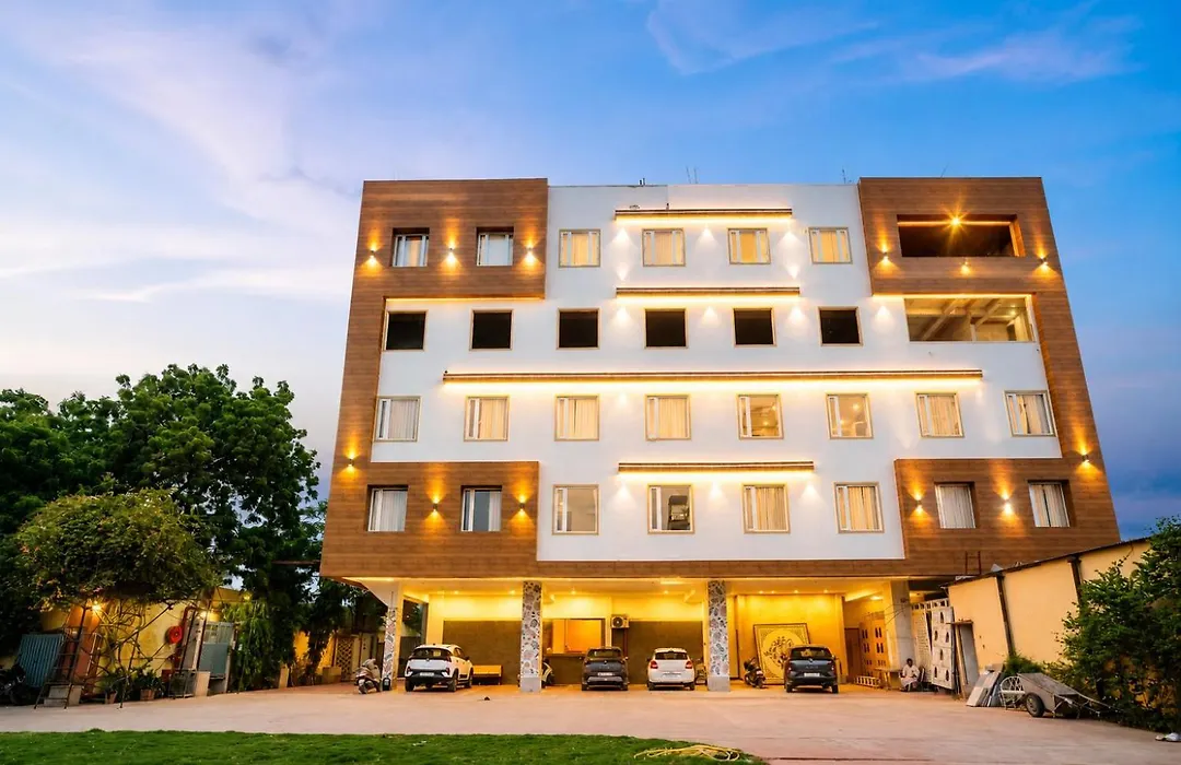The Utsav Hotel Unit Of Rishabh Garden-1