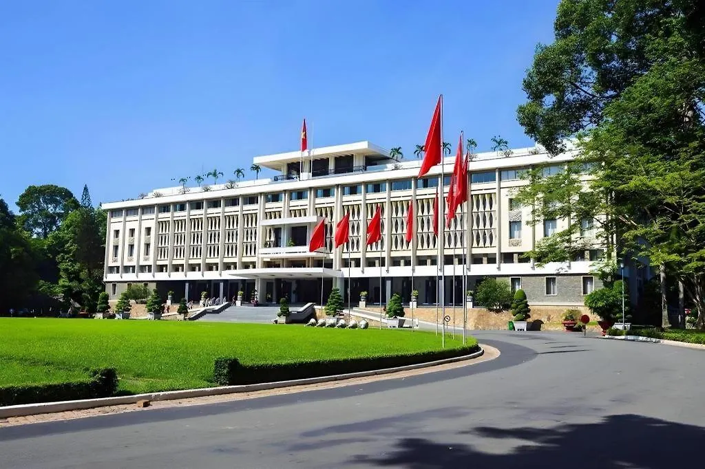 Queen Central Apartment-Hotel-1