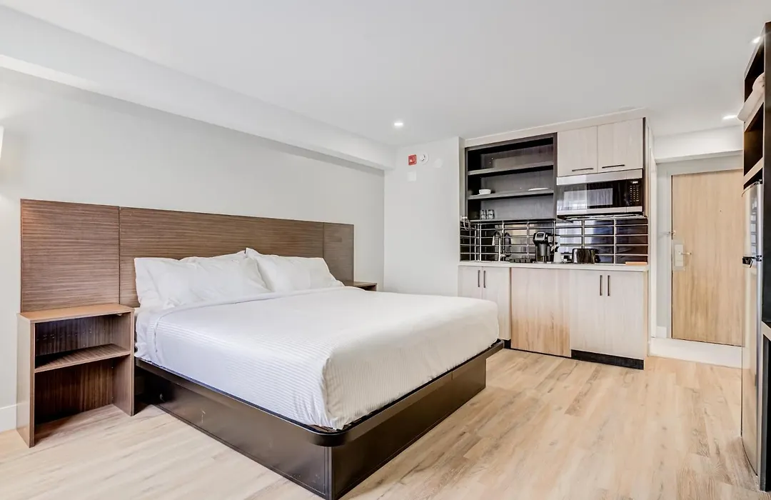 Skye Hotel Ridgetown-1