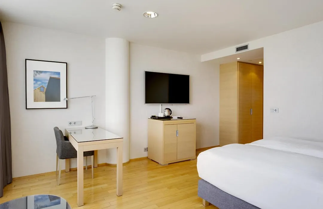 Hilton Reykjavik-1