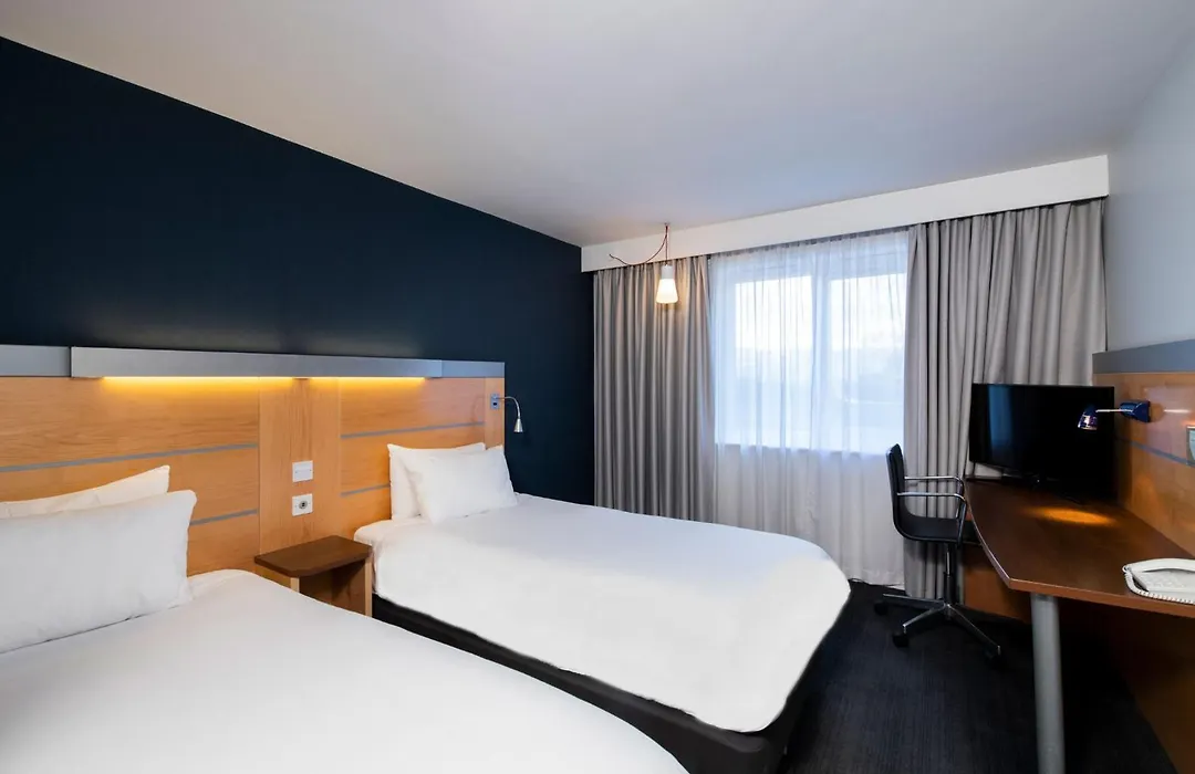 Holiday Inn Express Newcastle City Centre By Ihg-1