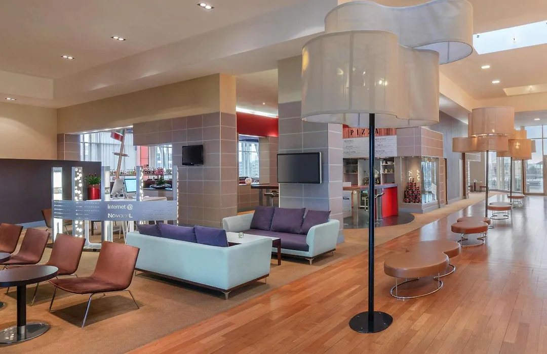 Novotel London Excel-1