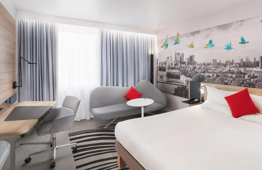 Novotel London Excel-1