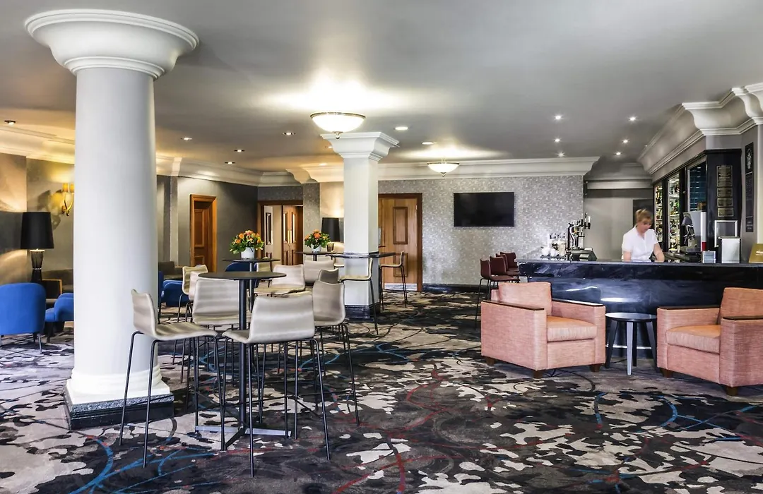 Mercure Dartford Brands Hatch Hotel & Spa-1