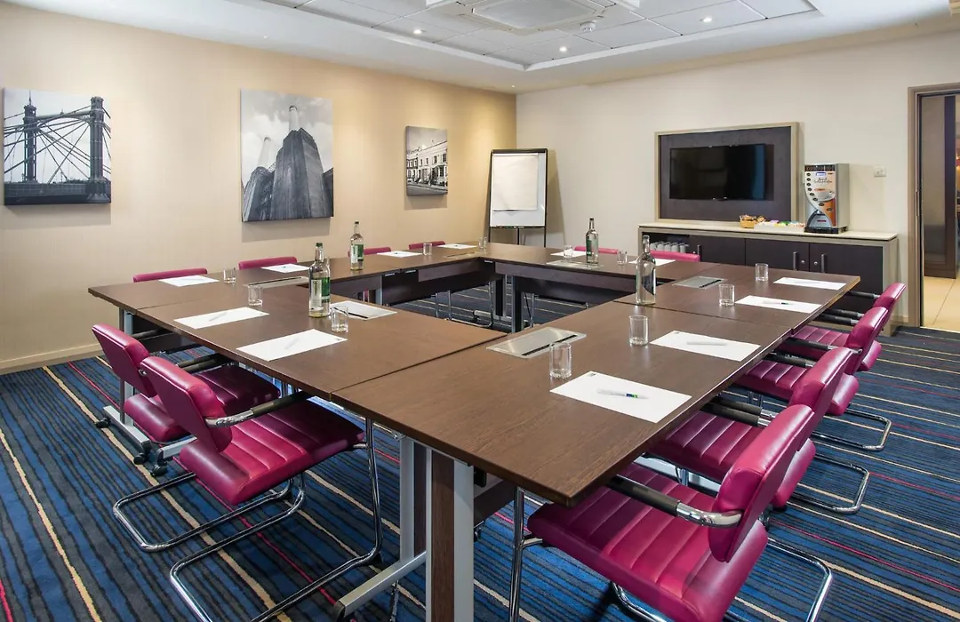 Holiday Inn Express London - Wandsworth By Ihg-1