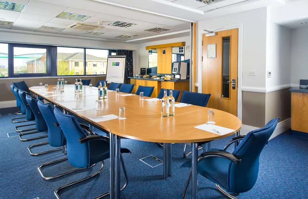 Holiday Inn Express Northampton - South By Ihg-1
