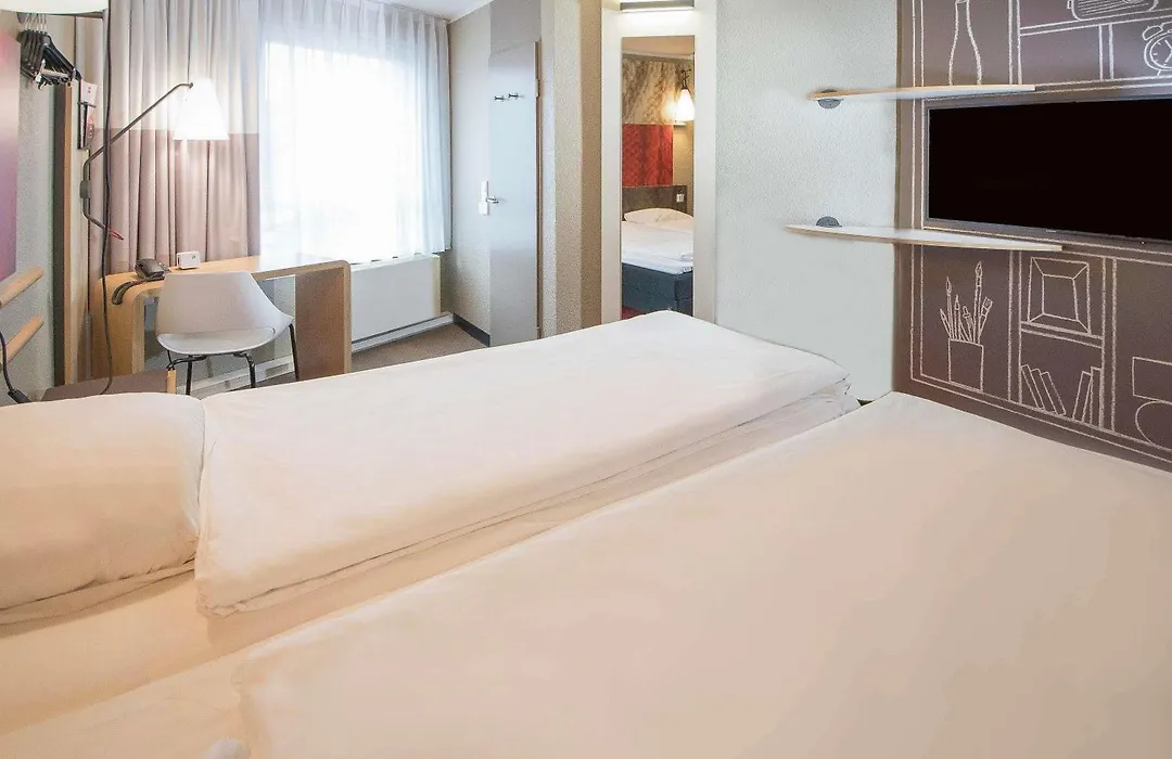Ibis Koeln Centrum-1