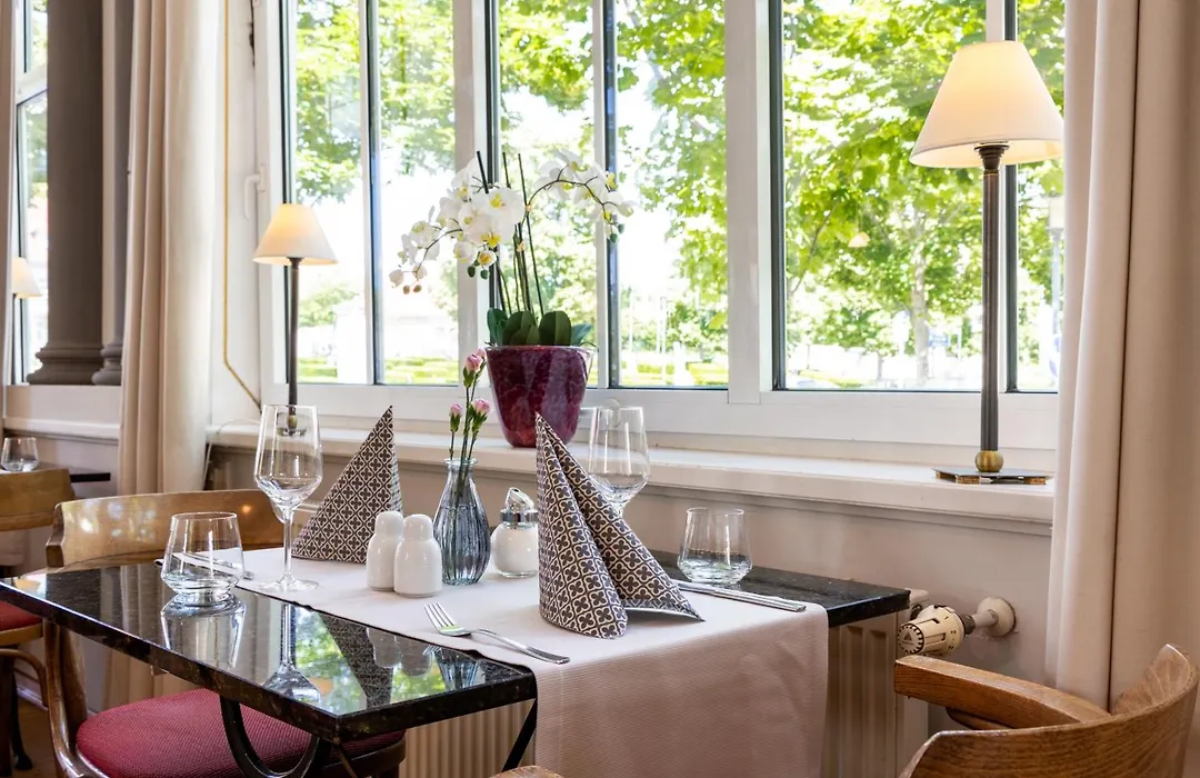 Hotel Kaiserin Augusta-1