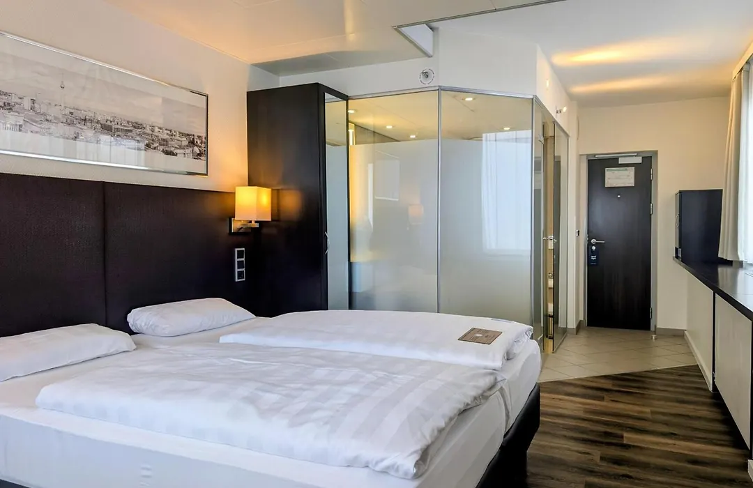 Park Inn By Radisson Berlin Alexanderplatz-1