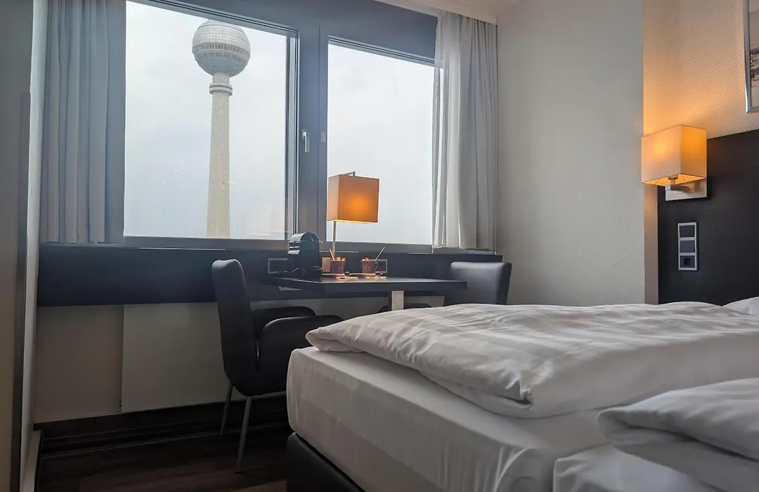 Park Inn By Radisson Berlin Alexanderplatz-1