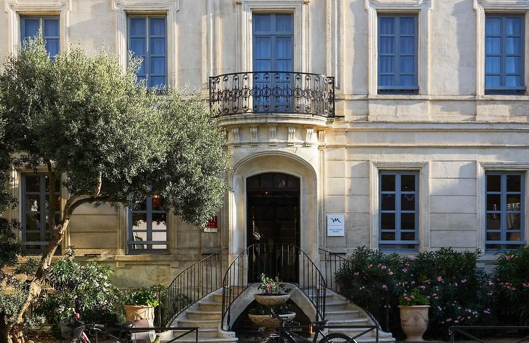 Mercure Arles Centre Arenes-1