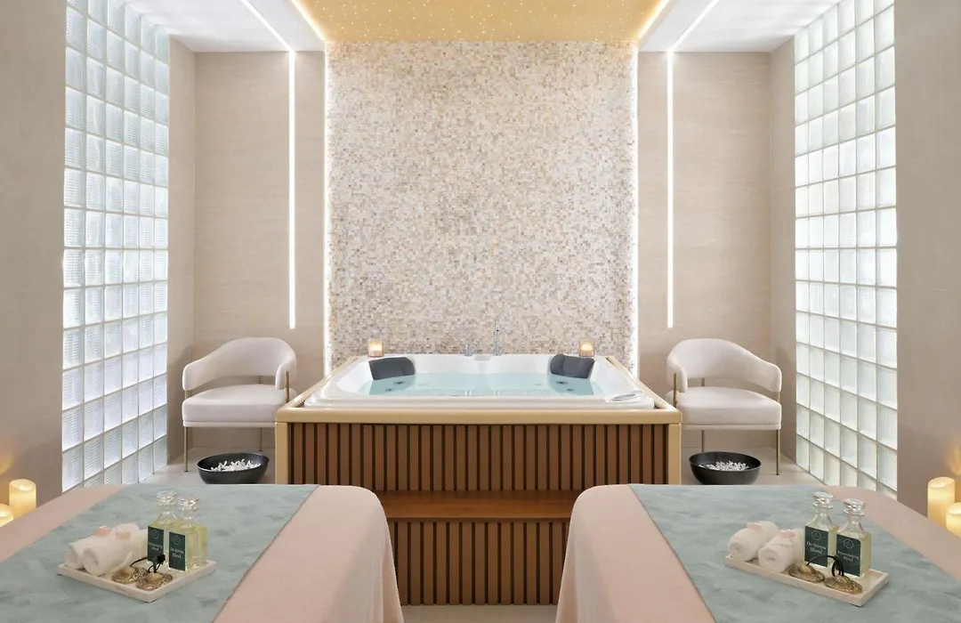 Swissôtel Al Murooj Dubai-1
