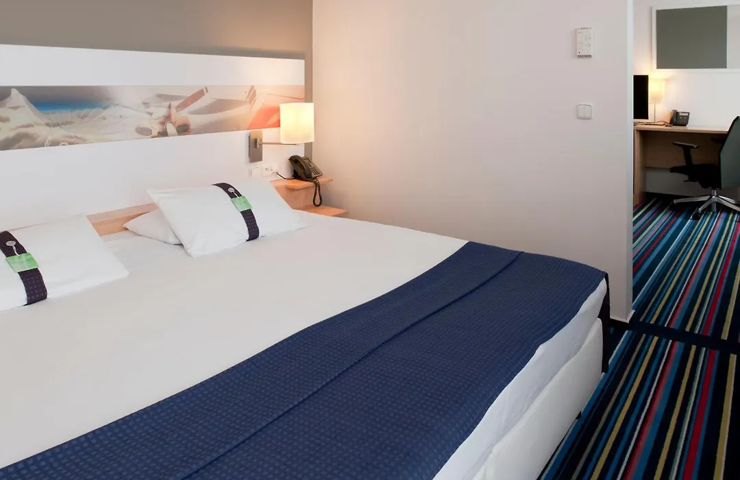 Holiday Inn Prague Airport By Ihg-1