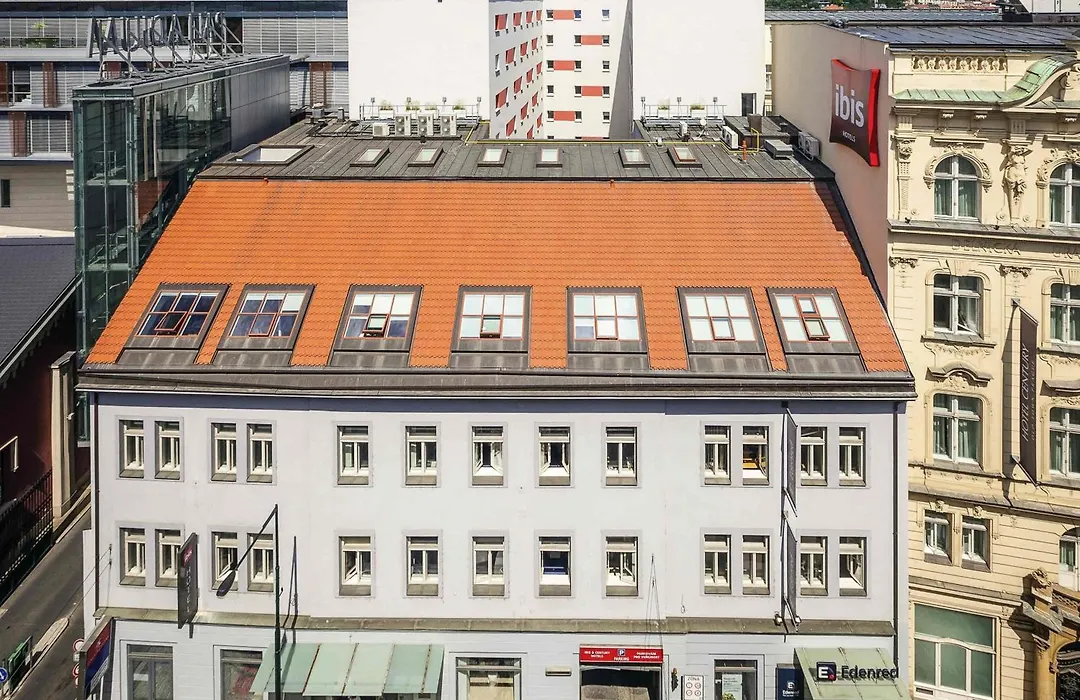 Ibis Praha Old Town-1