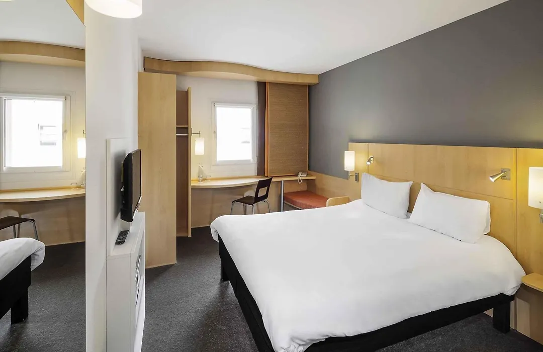 Ibis Praha Old Town-1