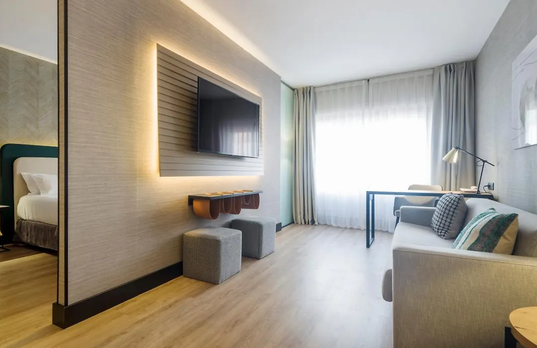 Ilunion Suites Madrid-1