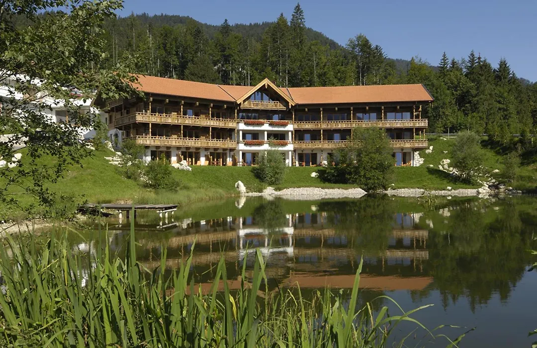 Feuriger Tatzlwurm Berghotel & Spa, BW Signature Collection-1