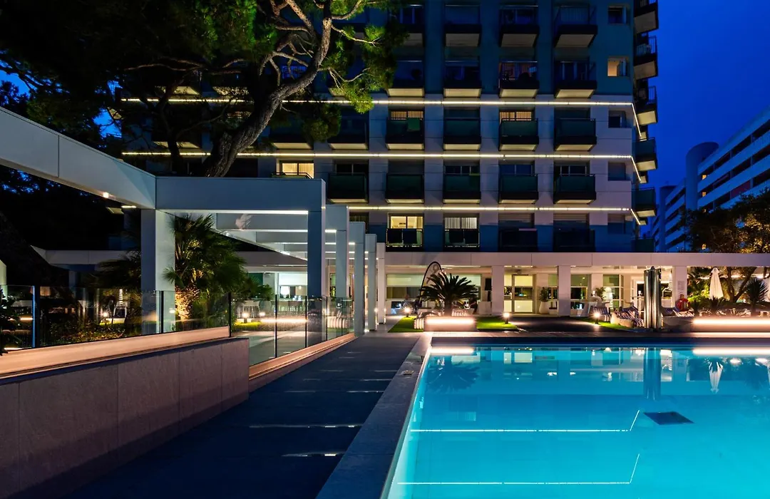 International Beach Hotel-1