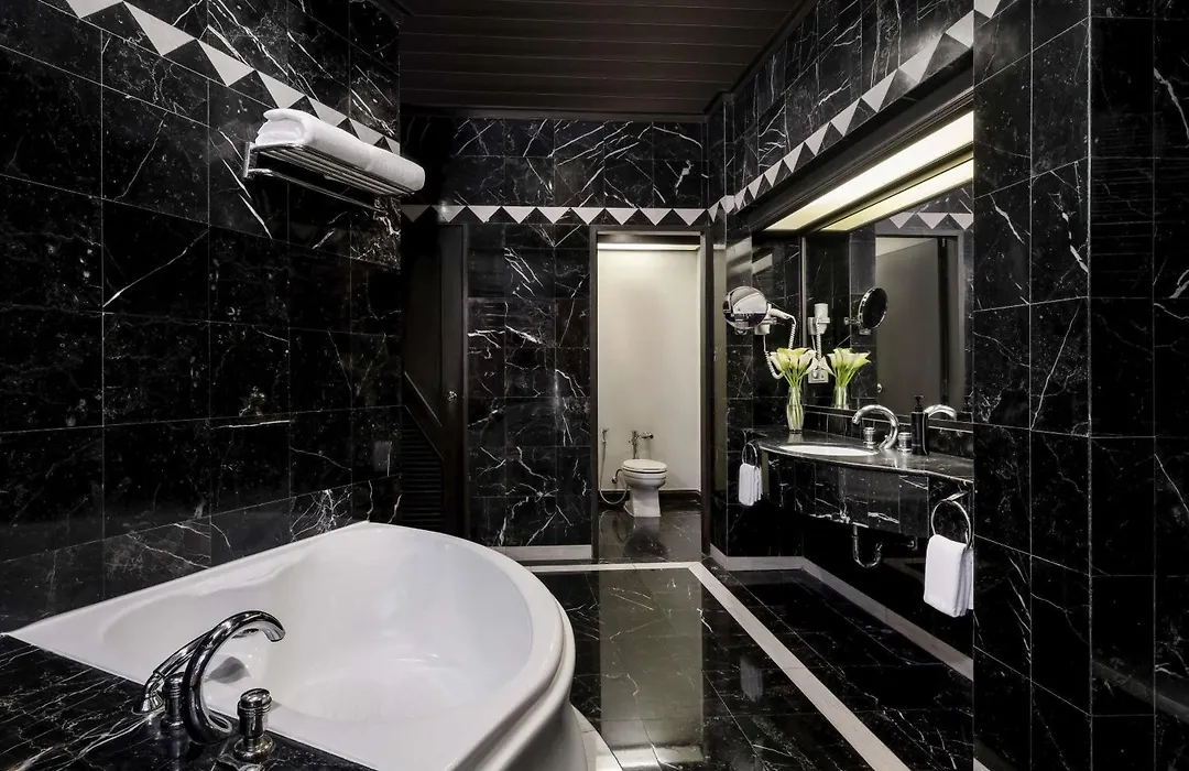 Grand Mercure Bangkok Atrium-1