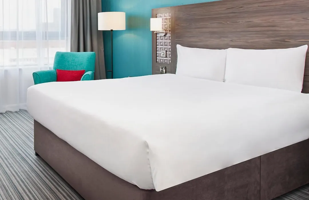 Leonardo Hotel Liverpool-1