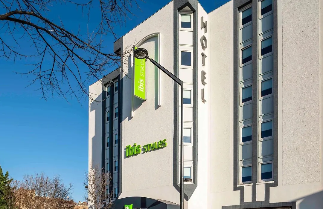 Ibis Styles Paris Saint Denis La Plaine-1