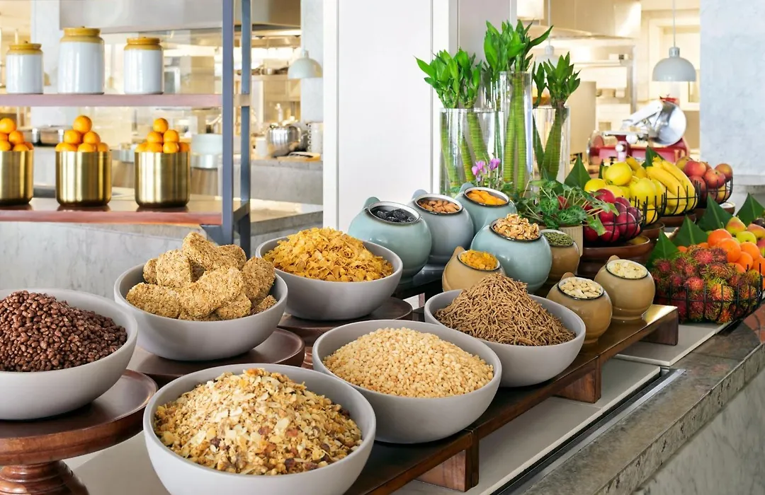Crowne Plaza Muscat By Ihg-1