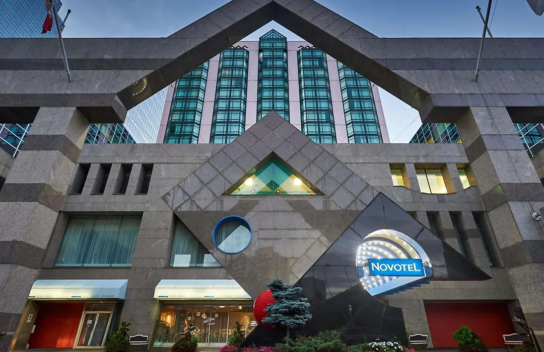 Novotel Toronto North York-1