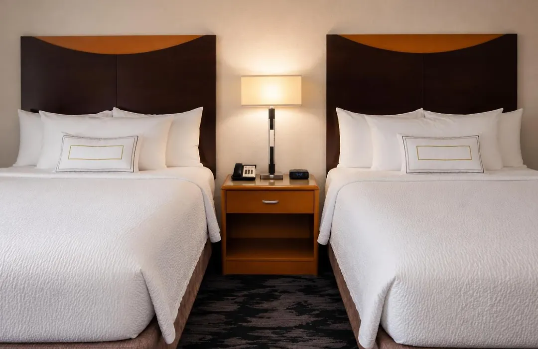 Fairfield Inn & Suites By Marriott Orlando Lake Buena Vista-1