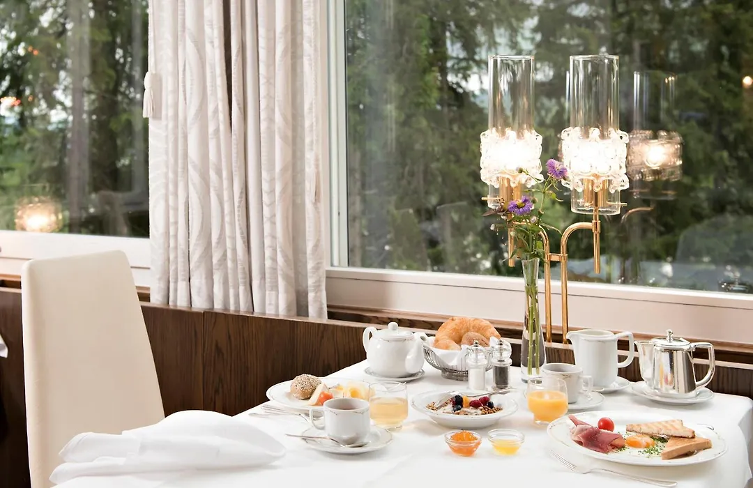 Hotel Waldhaus-1