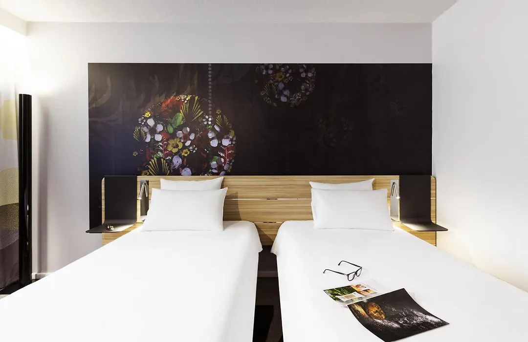 Novotel Limoges Le Lac-1