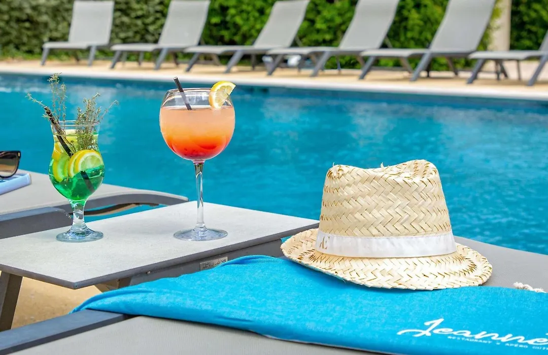 Mercure Cavaillon-1